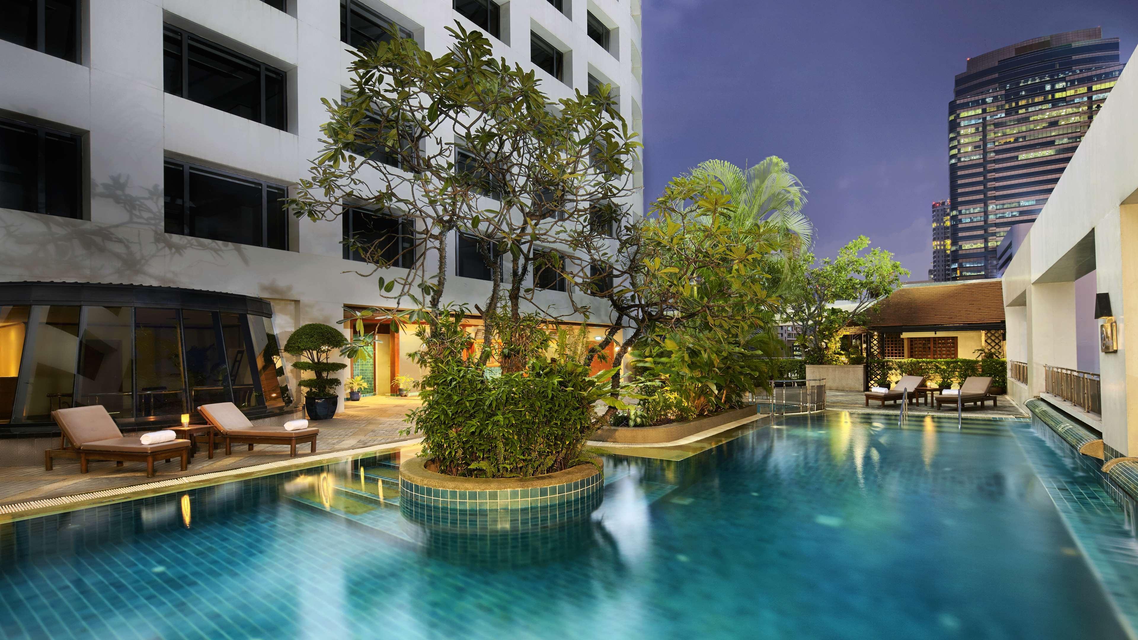 Grand Mercure Bangkok Atrium Exterior photo