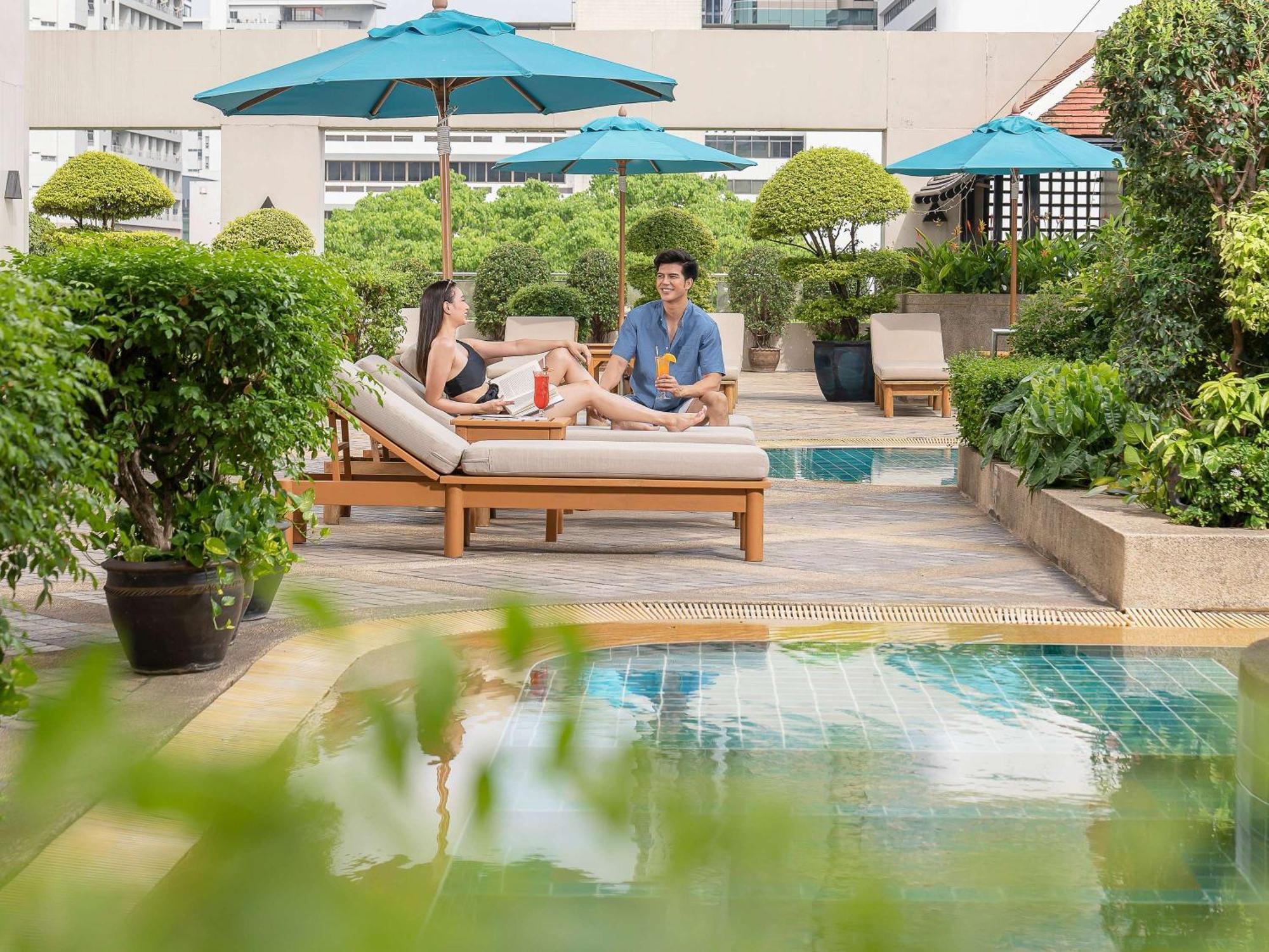 Grand Mercure Bangkok Atrium Exterior photo